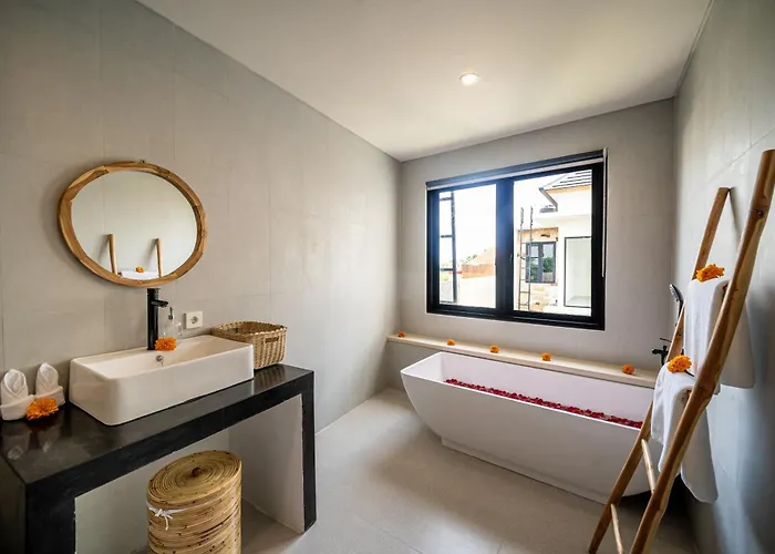 Villa Brand New Caracola Seminyak